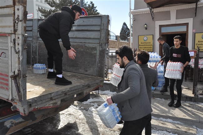 28-il-sorumlu-azerbaycan-kars-baskonsoloslugundan-yardim-4.jpg