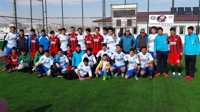 kars’ta-u17-gencler-sampiyonasinin-galibi-demirspor-oldu-(2).jpg